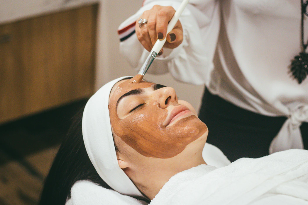 Chăm sóc da mặt với phương pháp phù hợp giúp bạn luôn giữ gìn được  nét xuân lâu dài 