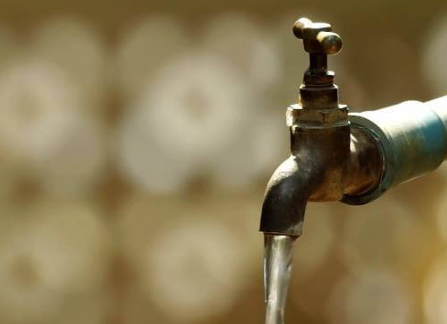 Cần  phải chuyển đổi nguồn nước máy thành nước uống an toàn